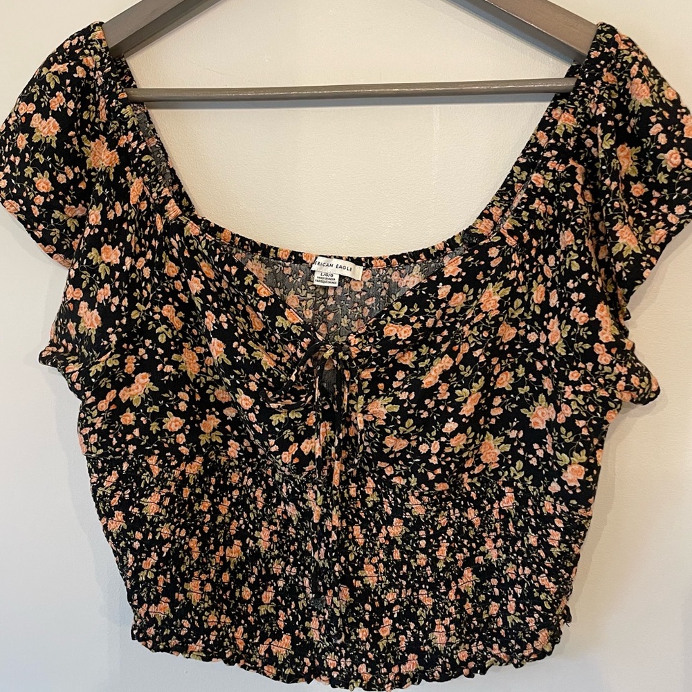 Floral American Eagle Crop Top- size Large